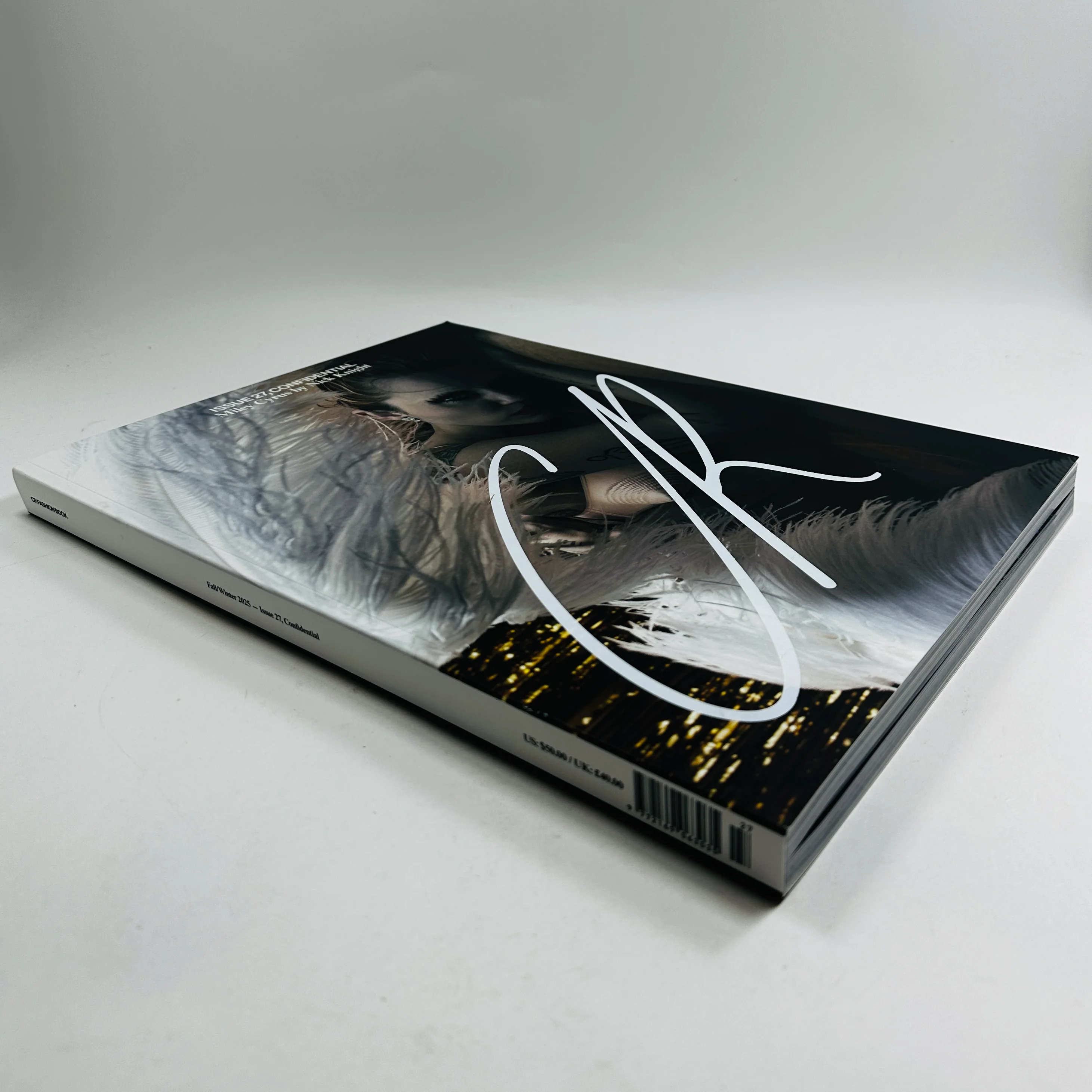 CR Fashion Book #27 - Confidential - Image 5