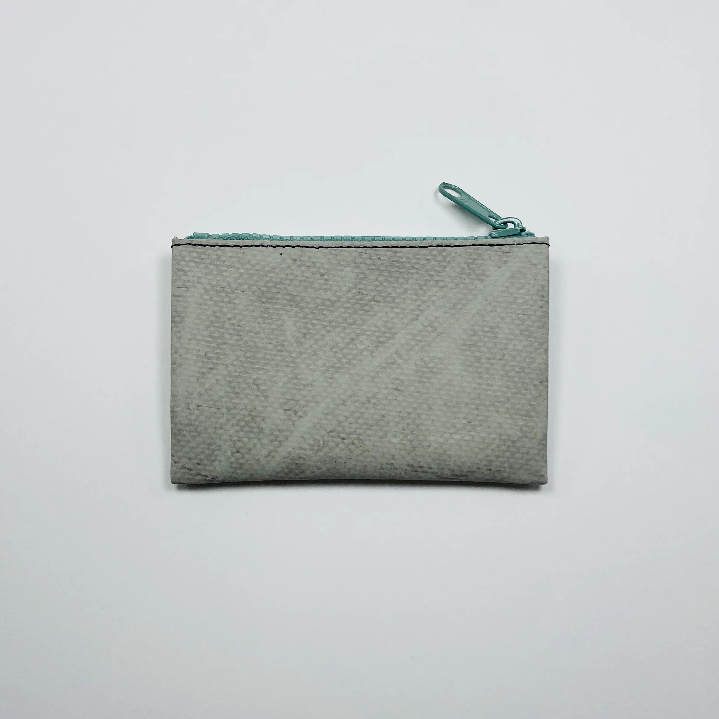 FREITAG F05 - Blair - Grey with Green Zip - Image 2