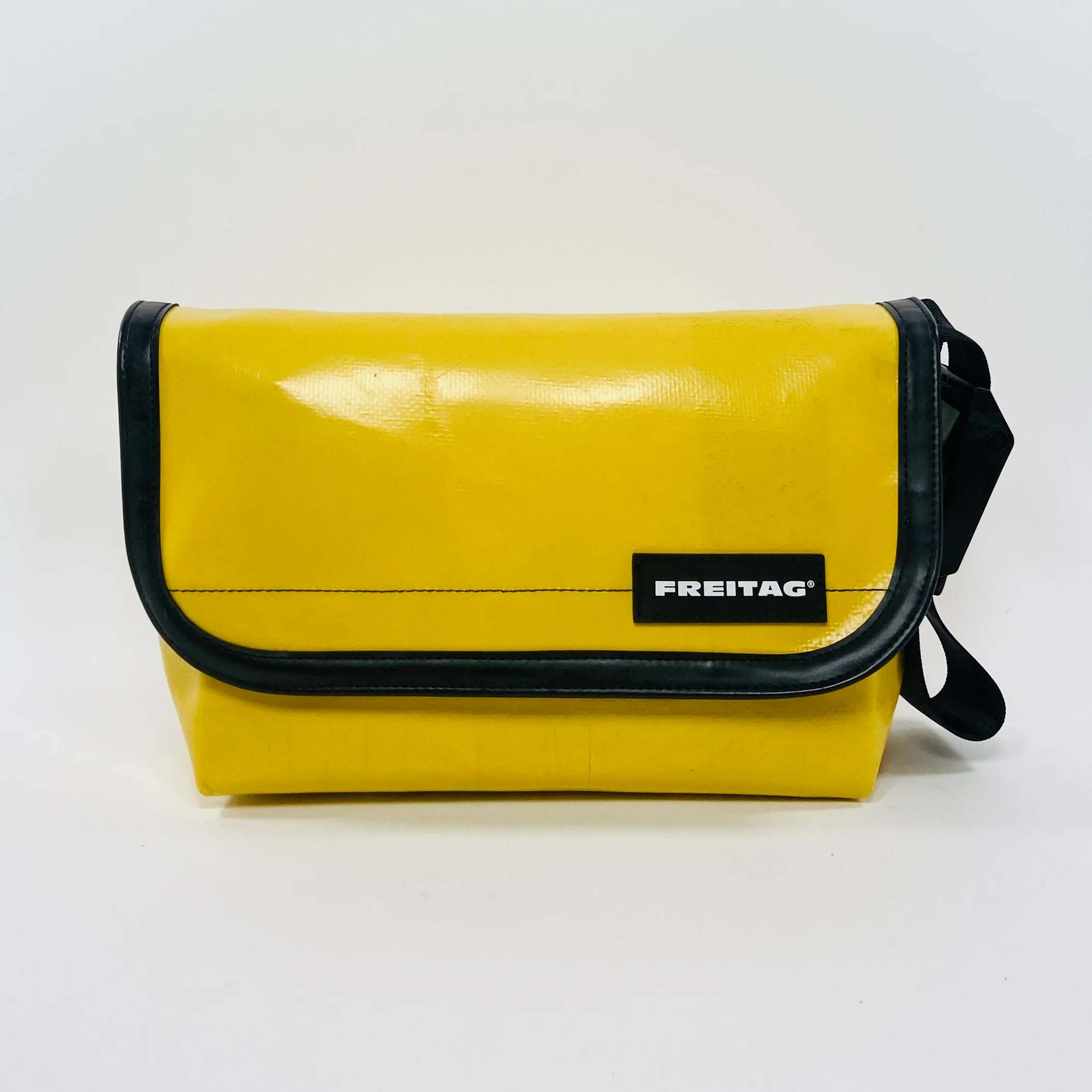 FREITAG F41 - Hawaii Five-0 - Yellow