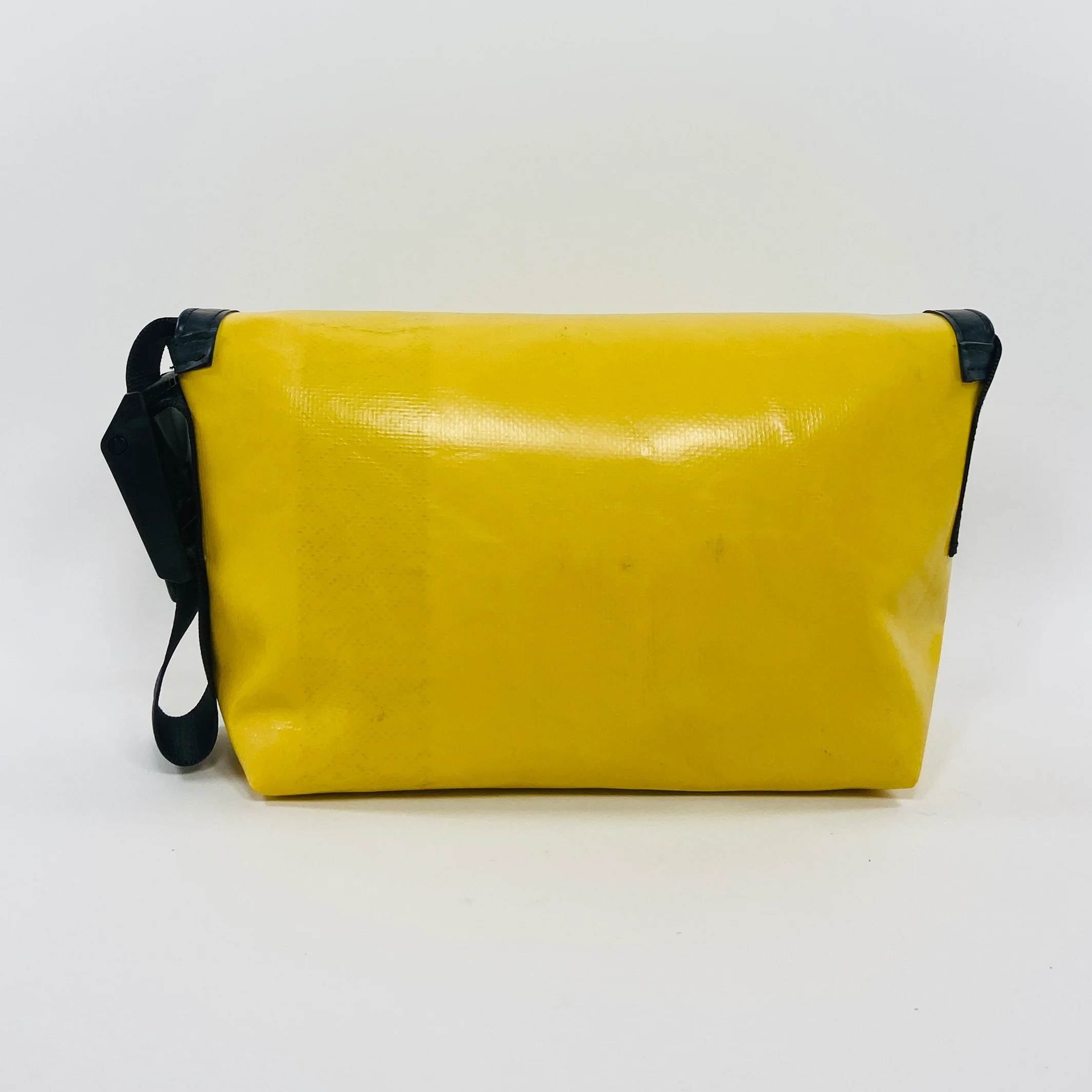 FREITAG F41 - Hawaii Five-0 - Yellow - Image 2