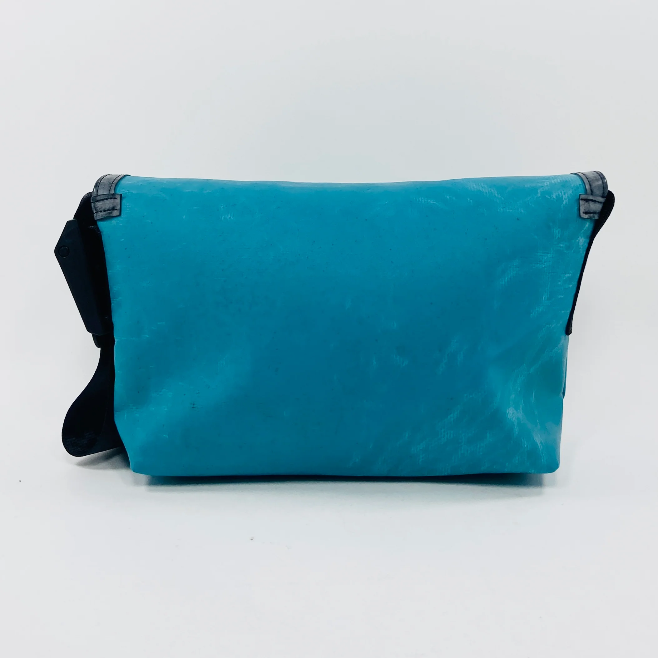 FREITAG F41 - Hawaii Five-0 - Turquoise - Image 2