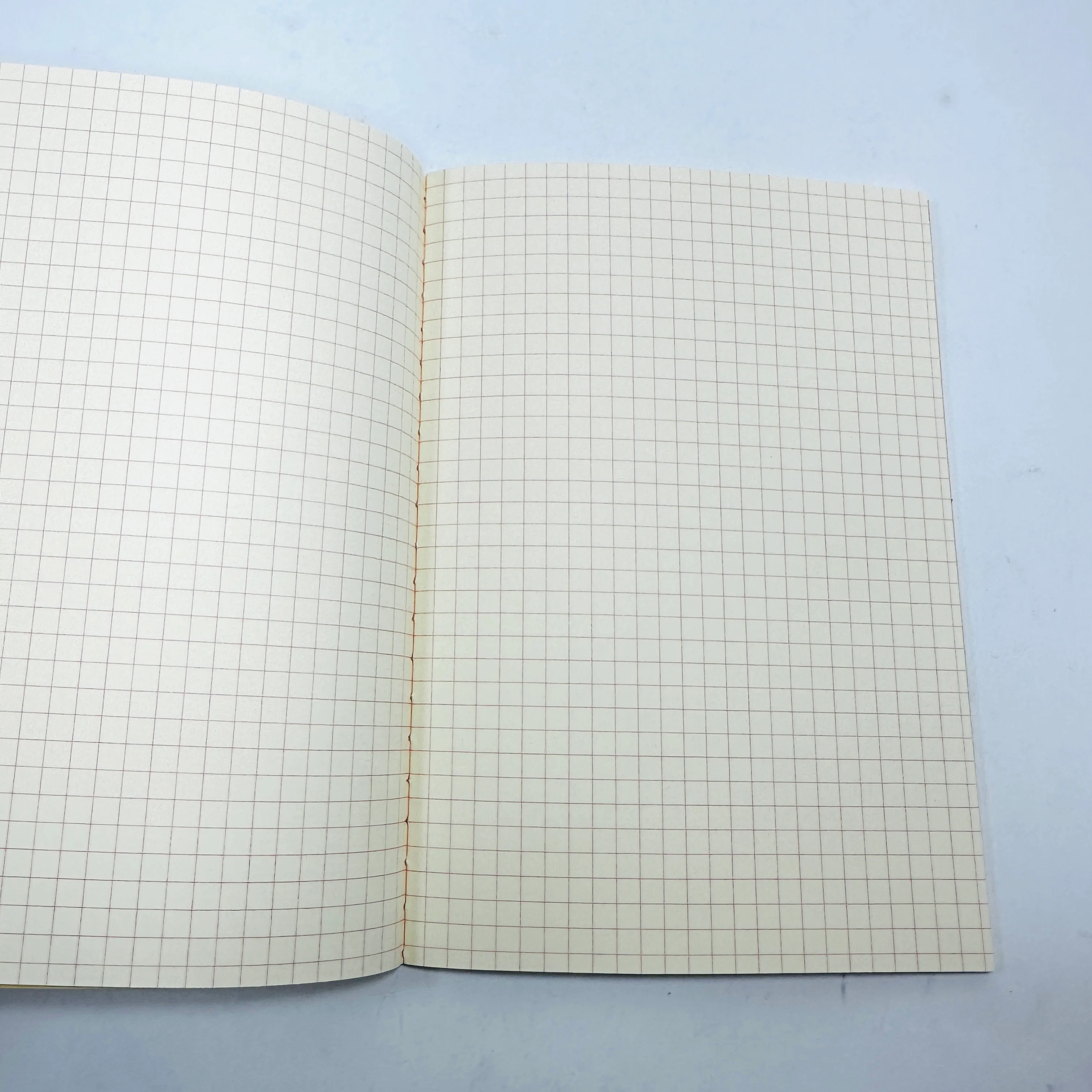 Life Vermilion N66 Notebook B6 Grid - Image 3