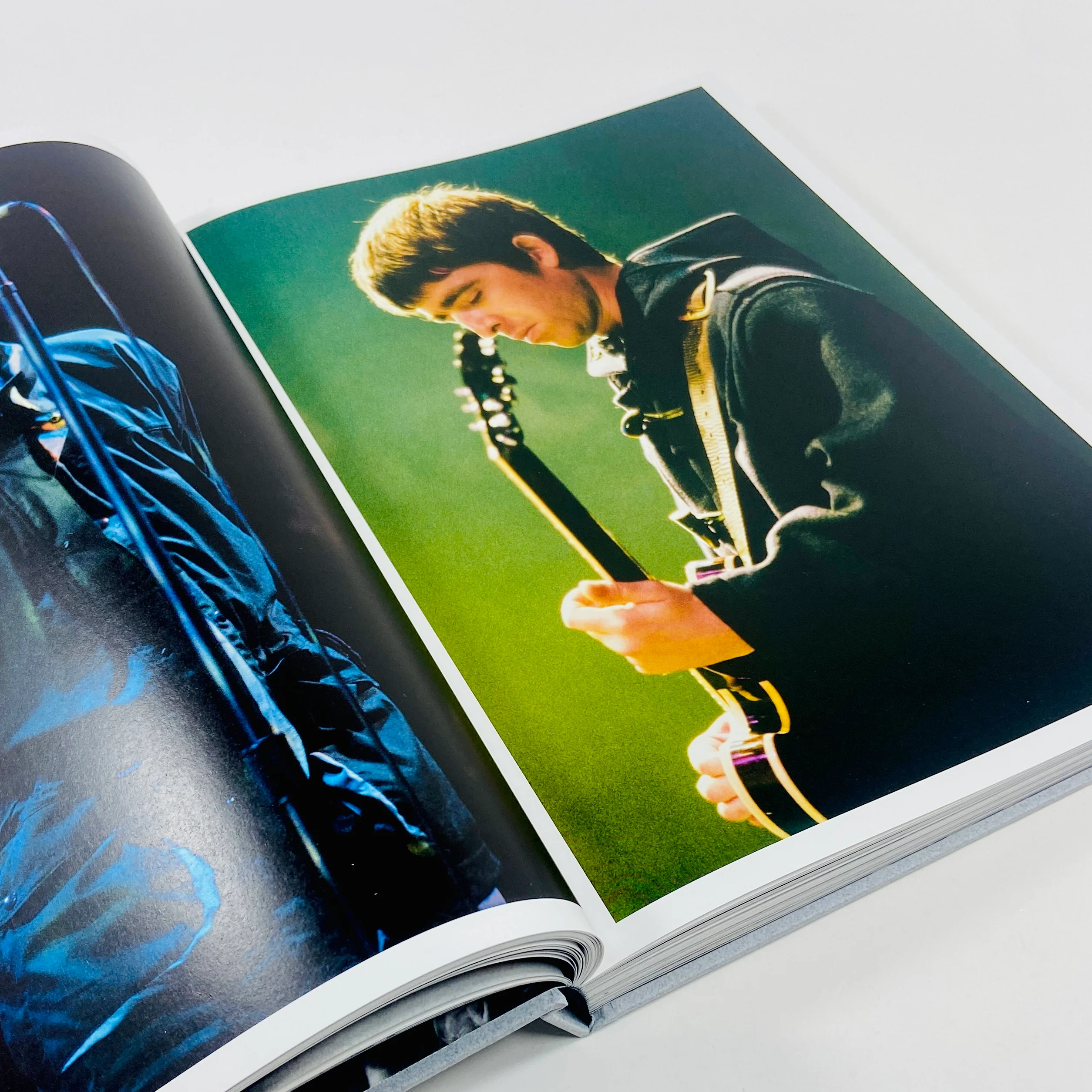 Oasis - Trying to Find a Way Out of Nowhere - Image 7