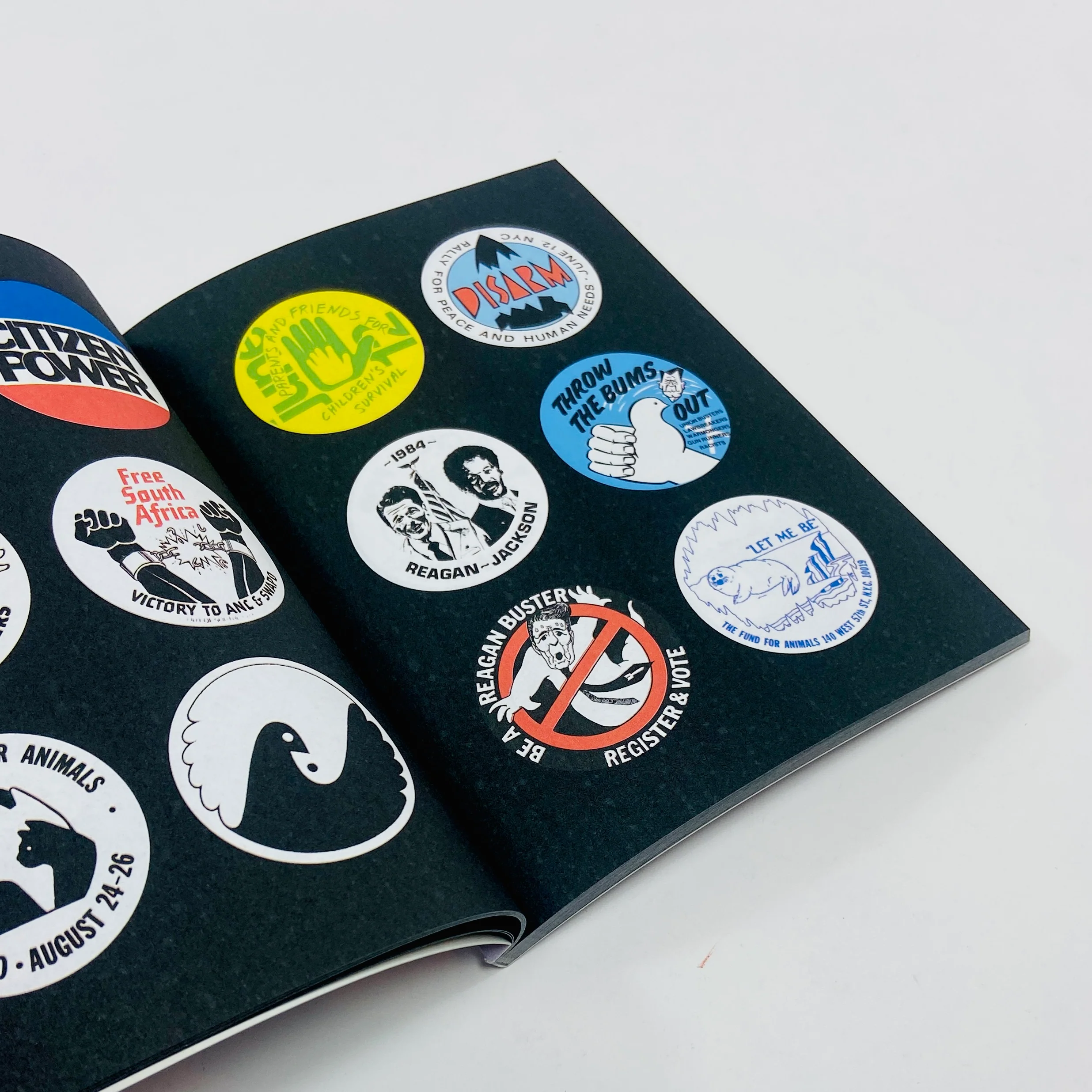 Political Badges 1960-2010 - Image 6