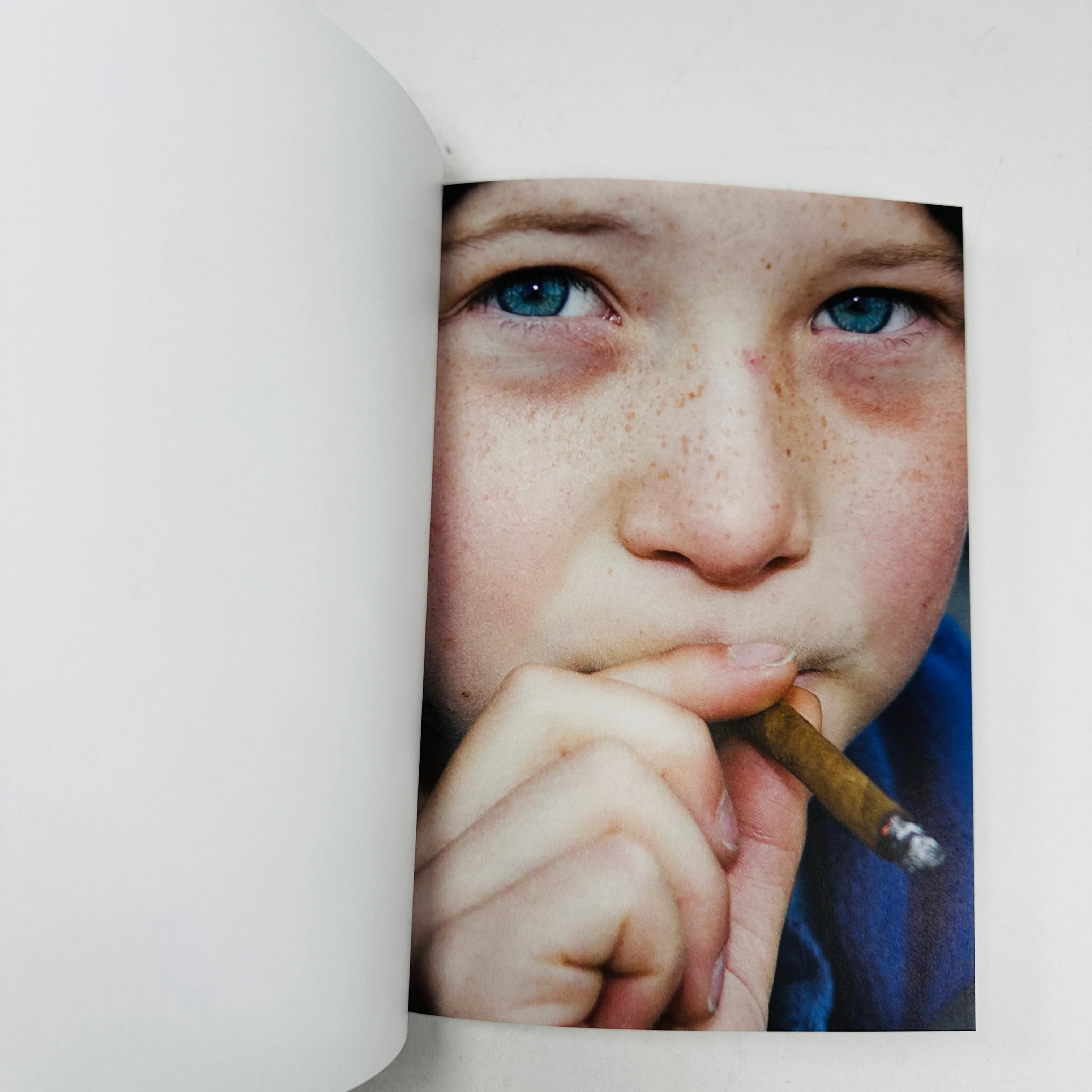 Smoke - Kris Lüdi - Image 3